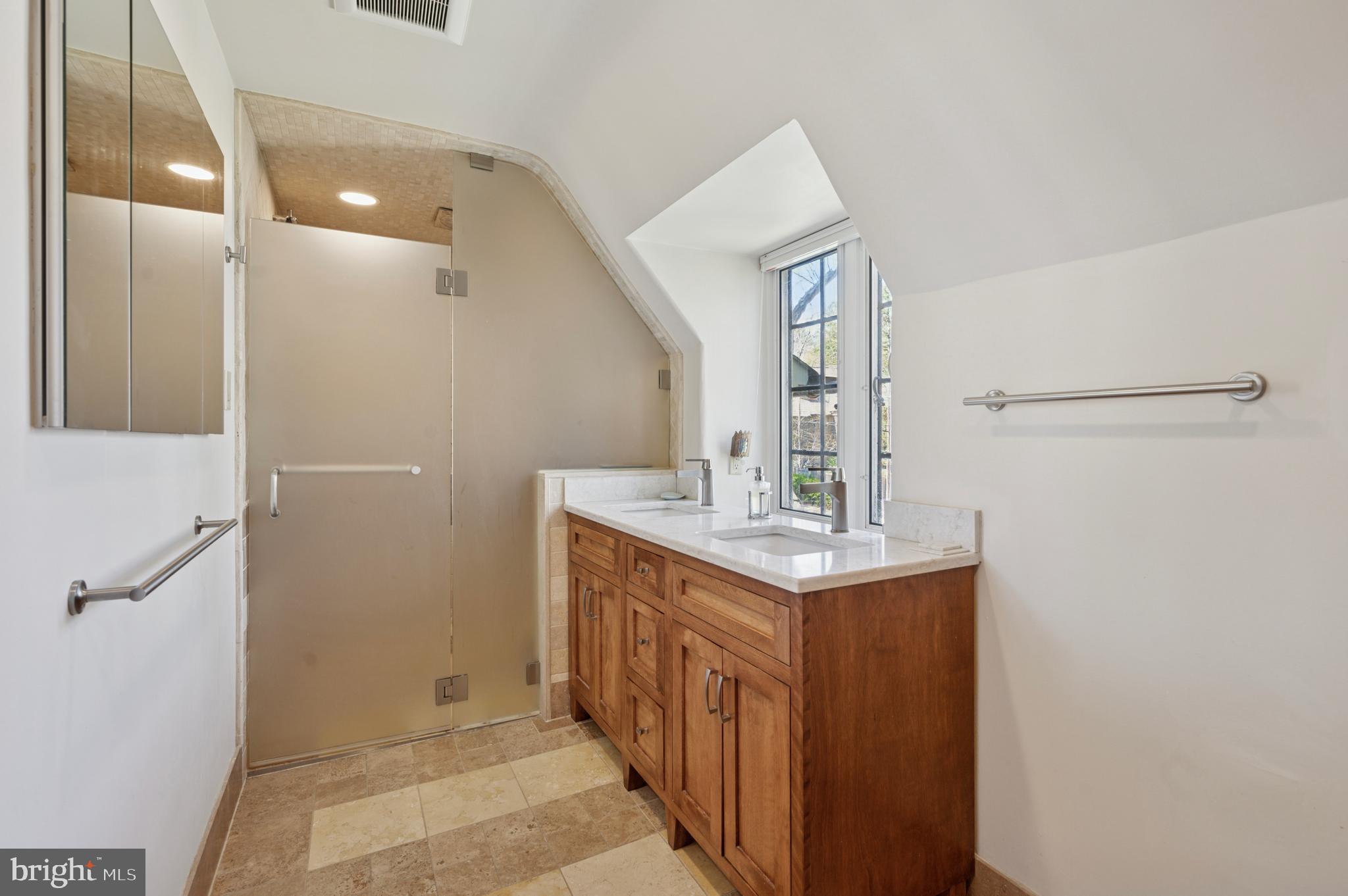 8030 Navajo St