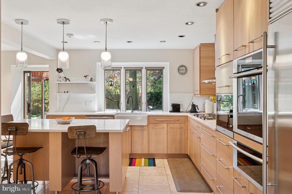 8030 Navajo St