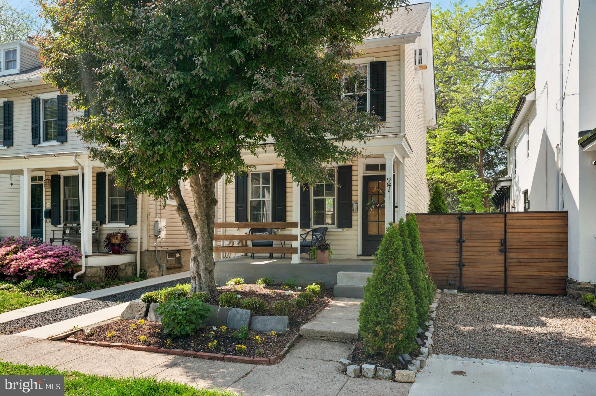 27 W Springfield Ave