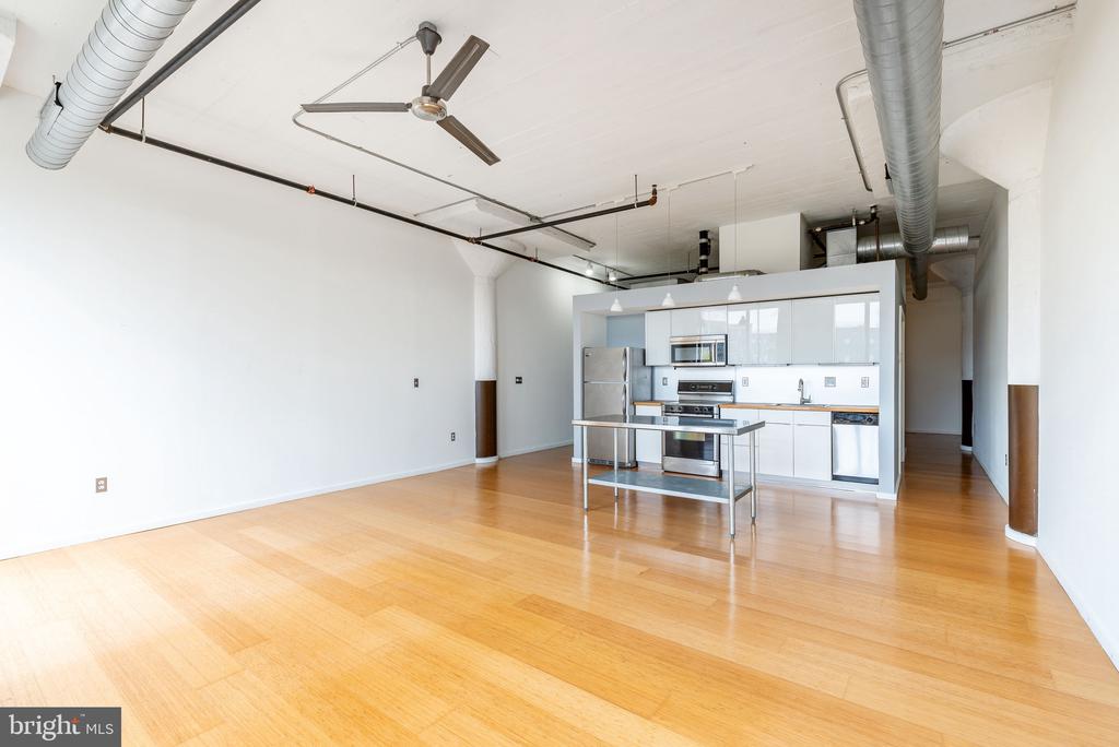 1714 MEMPHIS STREET Unit: 313