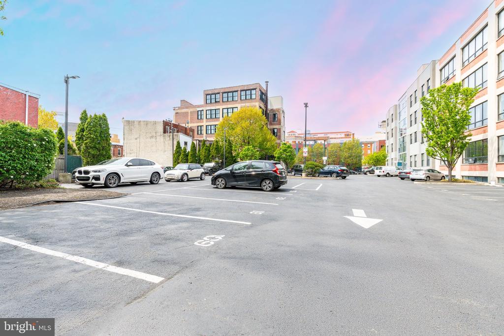 1714 MEMPHIS STREET Unit: 313