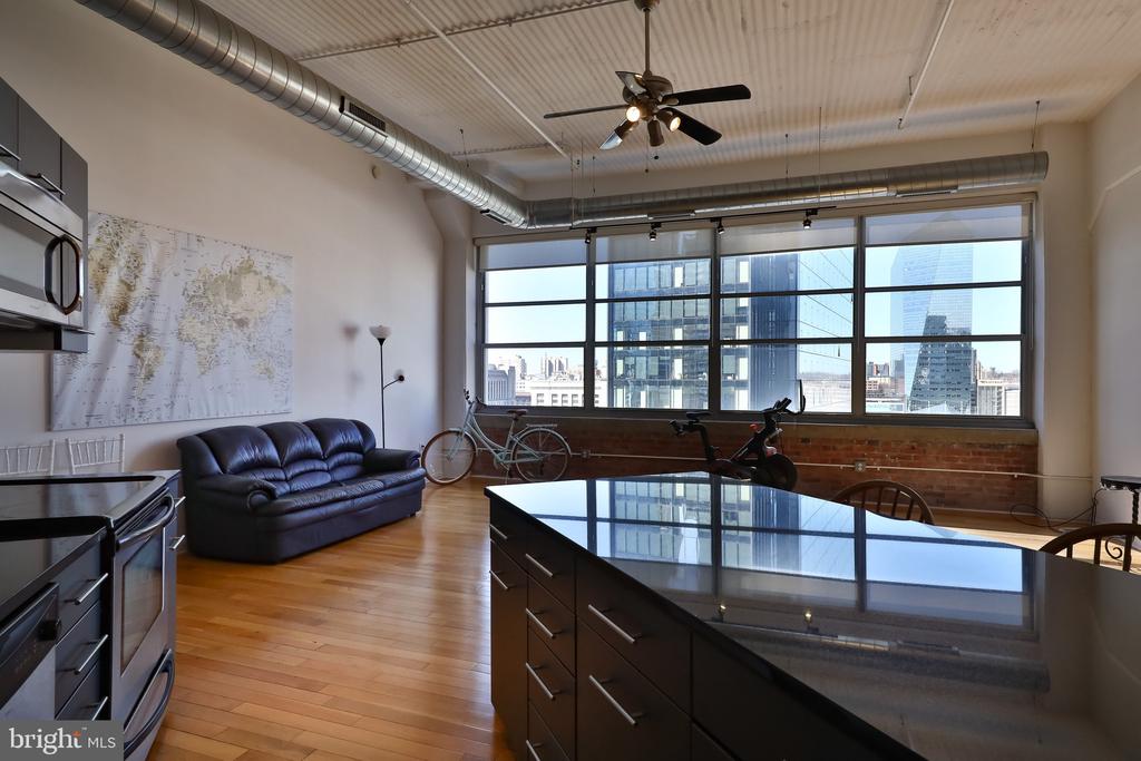 2200-28 ARCH ST #816