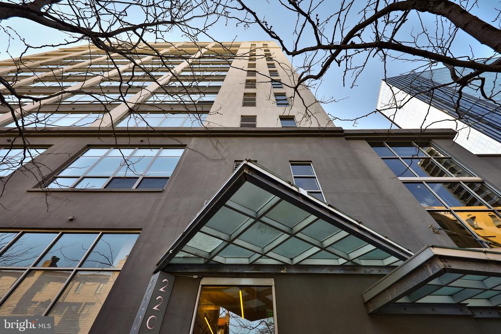 2200-28 ARCH ST #816