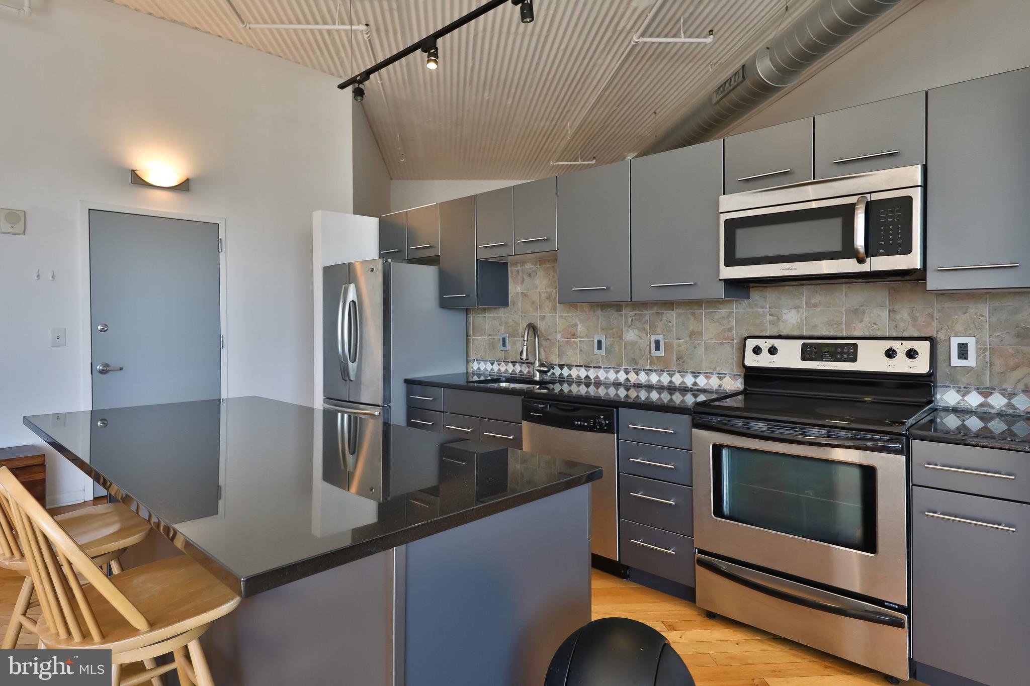 2200-28 ARCH ST #816
