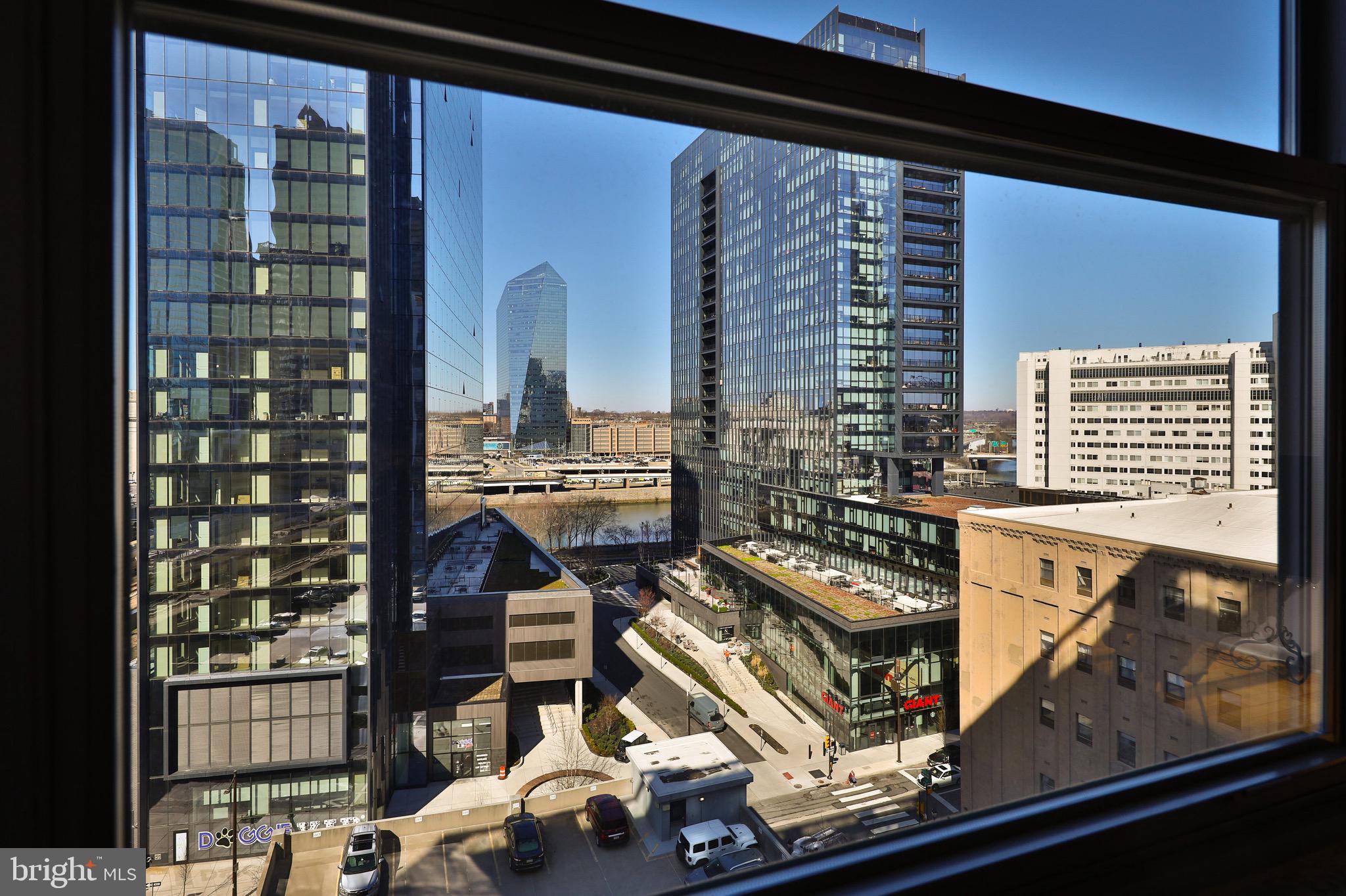 2200-28 ARCH ST #816
