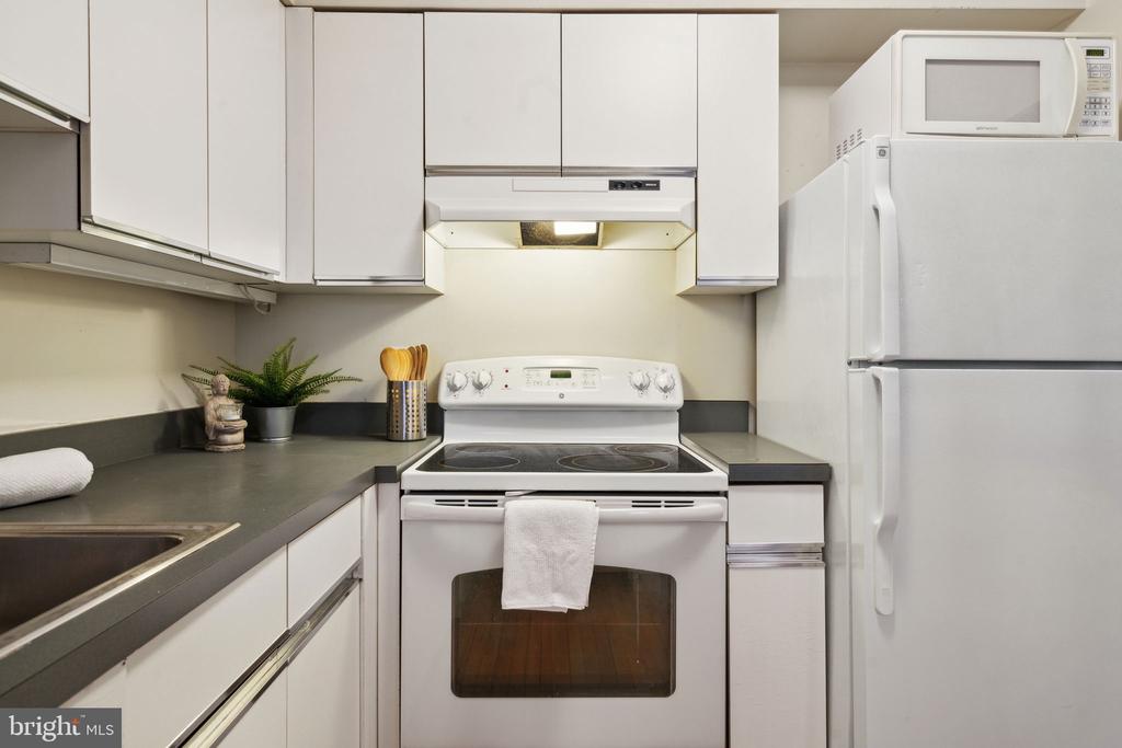 1238 Callowhill St #604