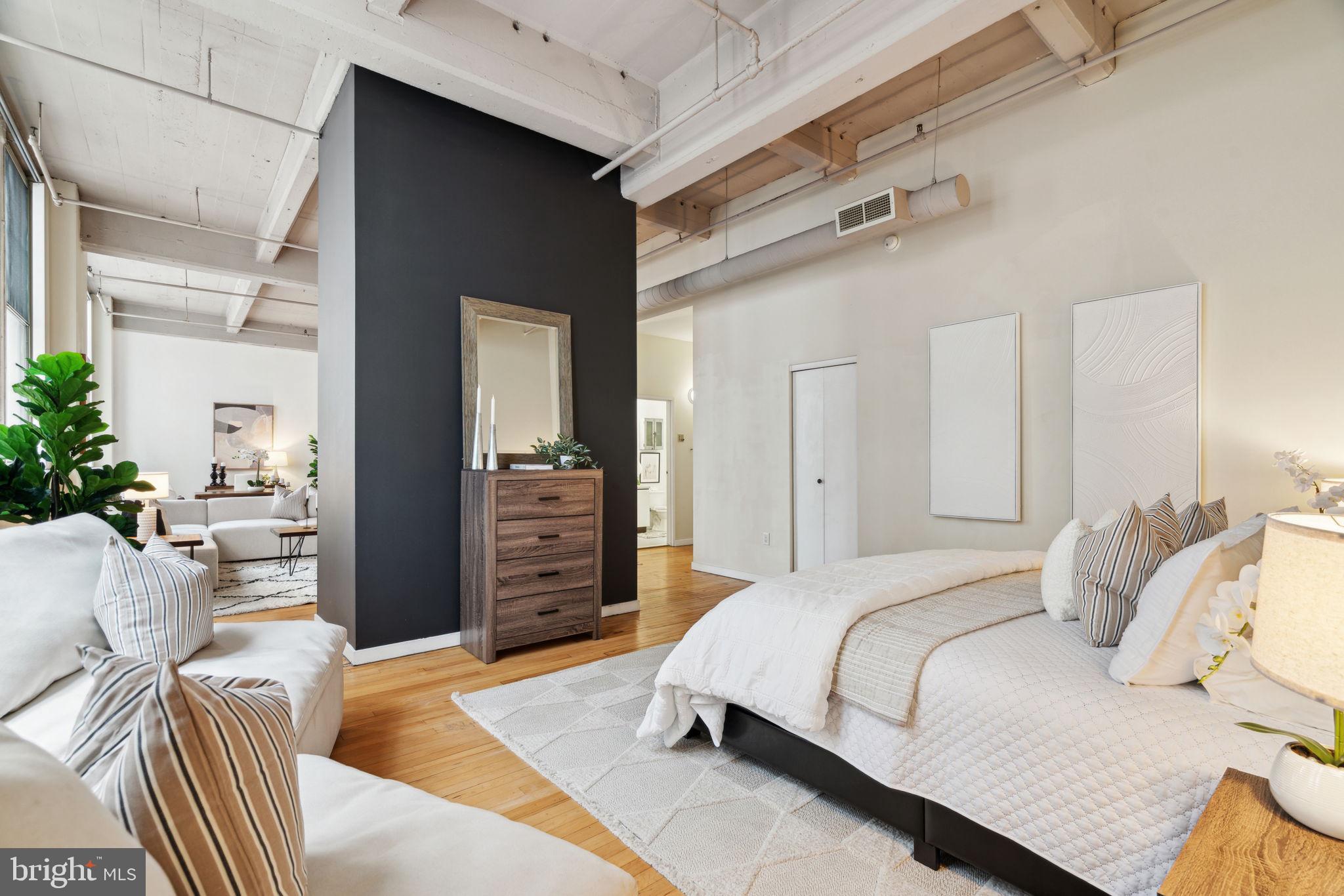 1238 Callowhill St #604