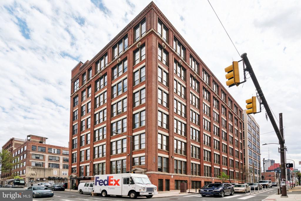 1238 Callowhill St #604