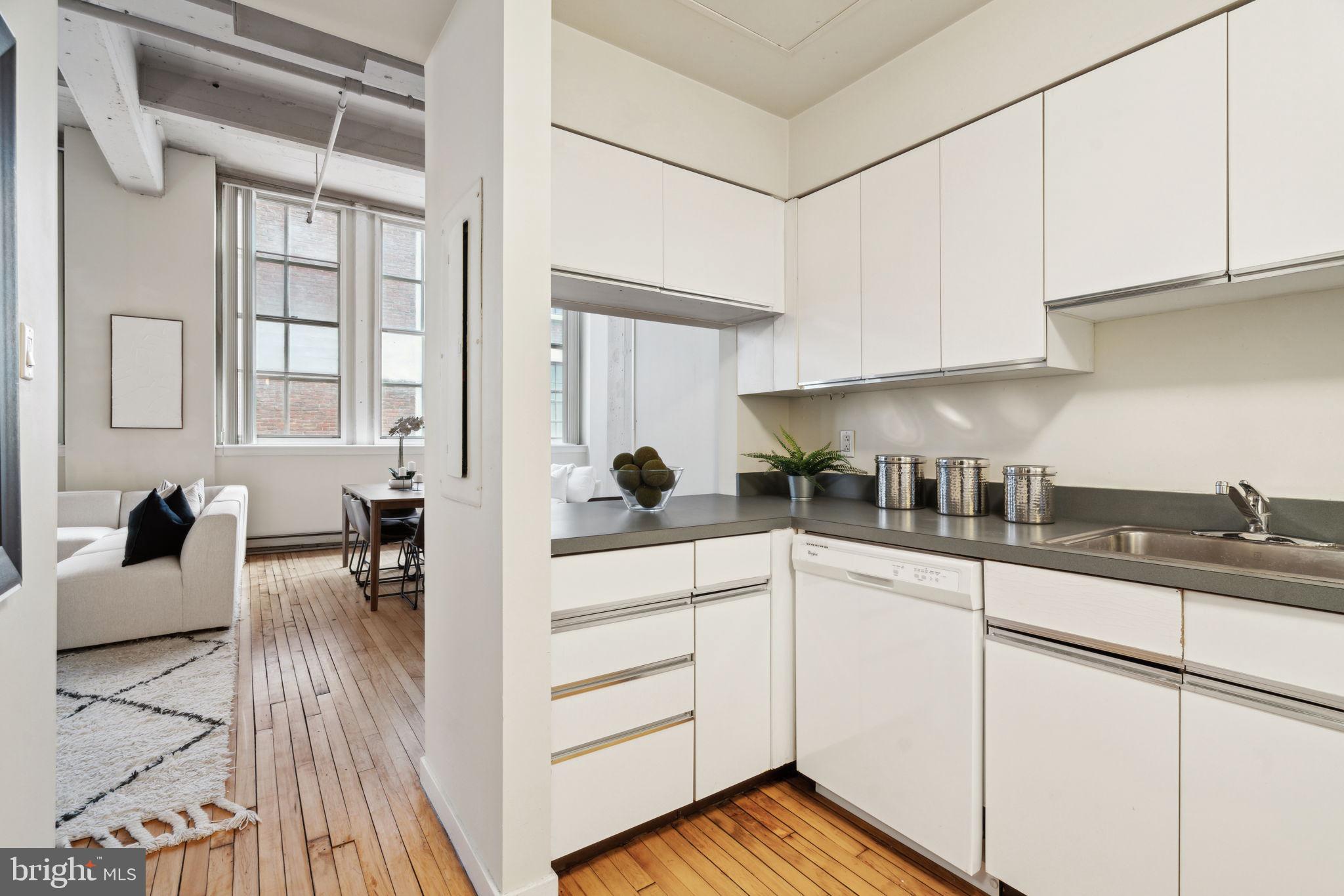 1238 Callowhill St #604