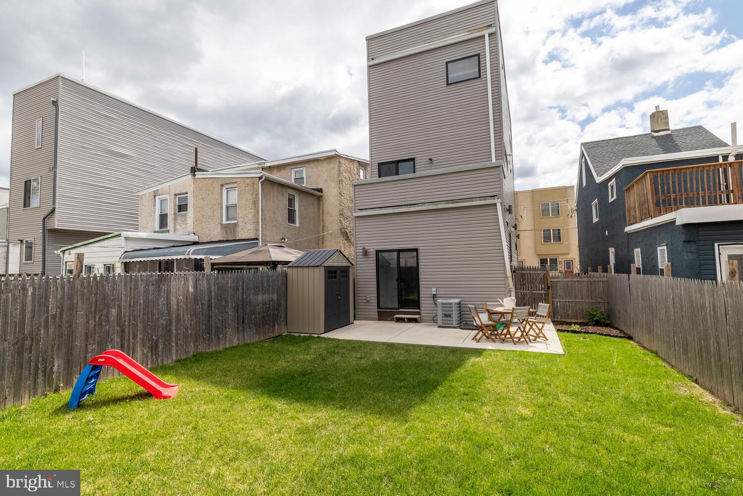 101 E Phil Ellena St