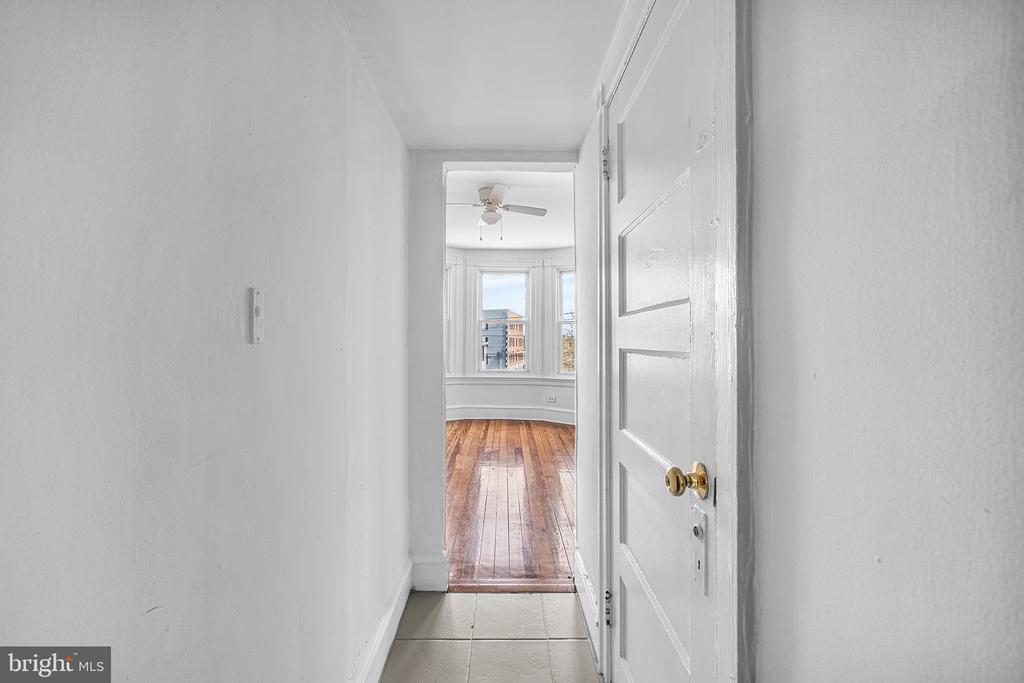5930 RIDGE AVE #2