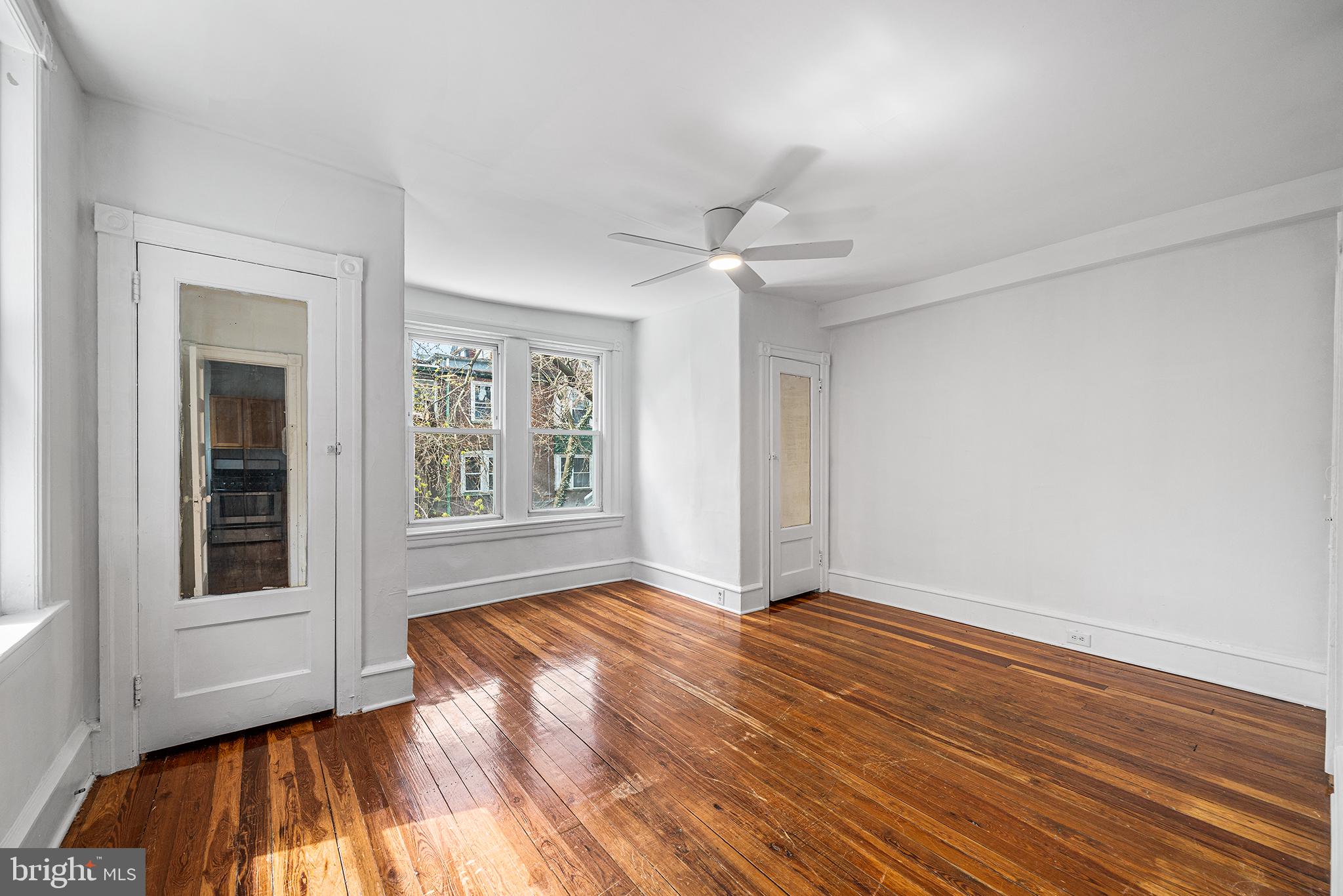 5930 RIDGE AVE #2