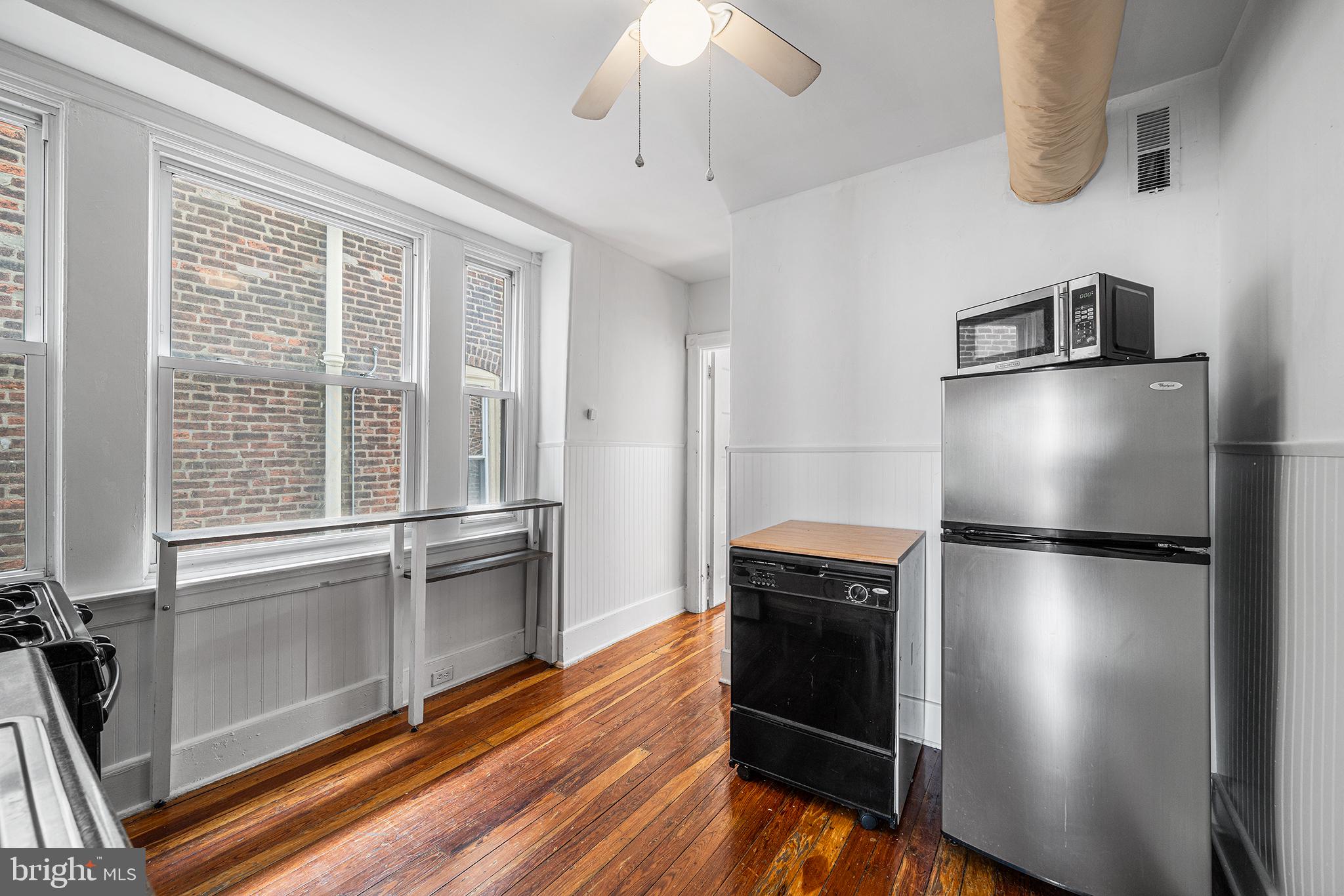 5930 RIDGE AVE #2