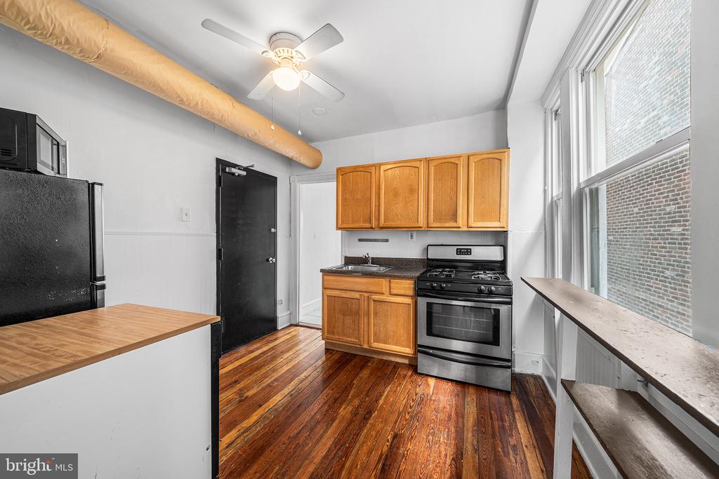 5930 RIDGE AVE #2