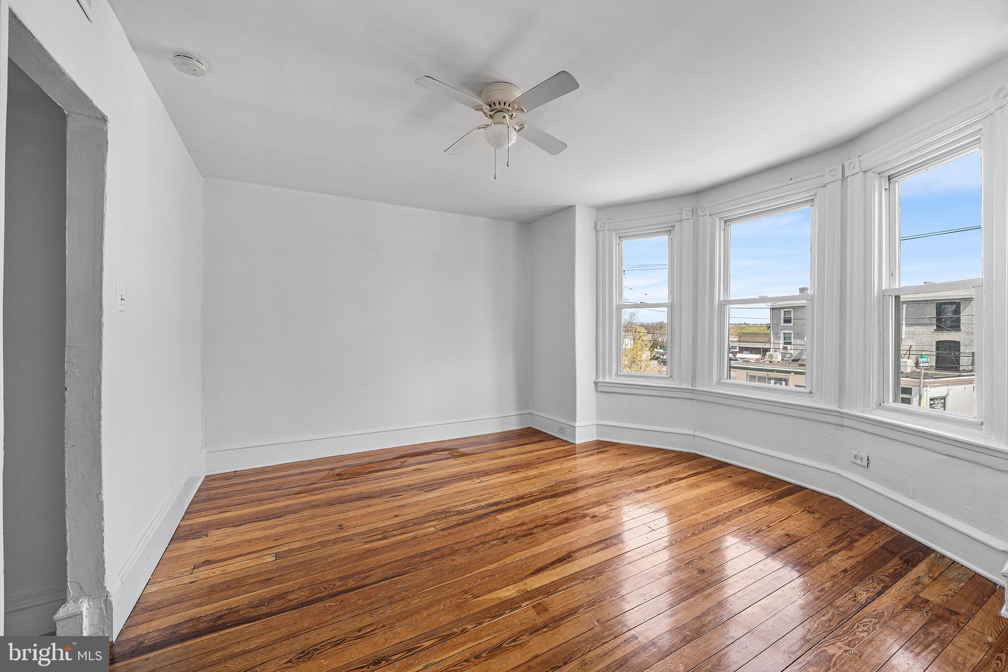 5930 RIDGE AVE #2