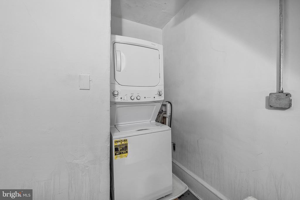 5930 RIDGE AVE #2