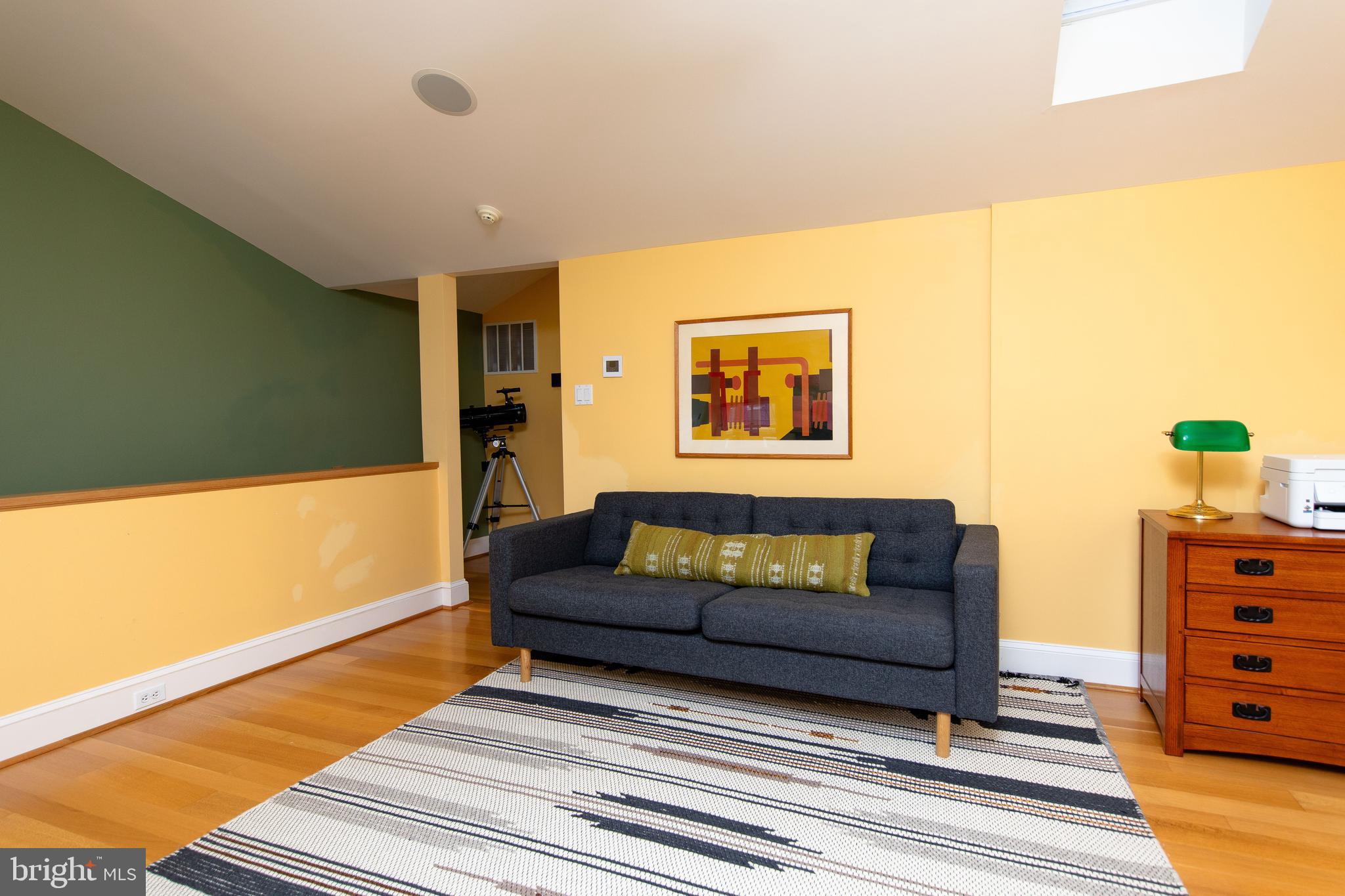 291-1/2 Hermitage St