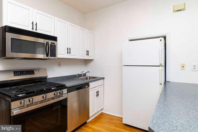 7135 CHEW AVE #3