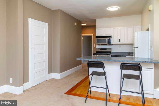 7135 CHEW AVE #3