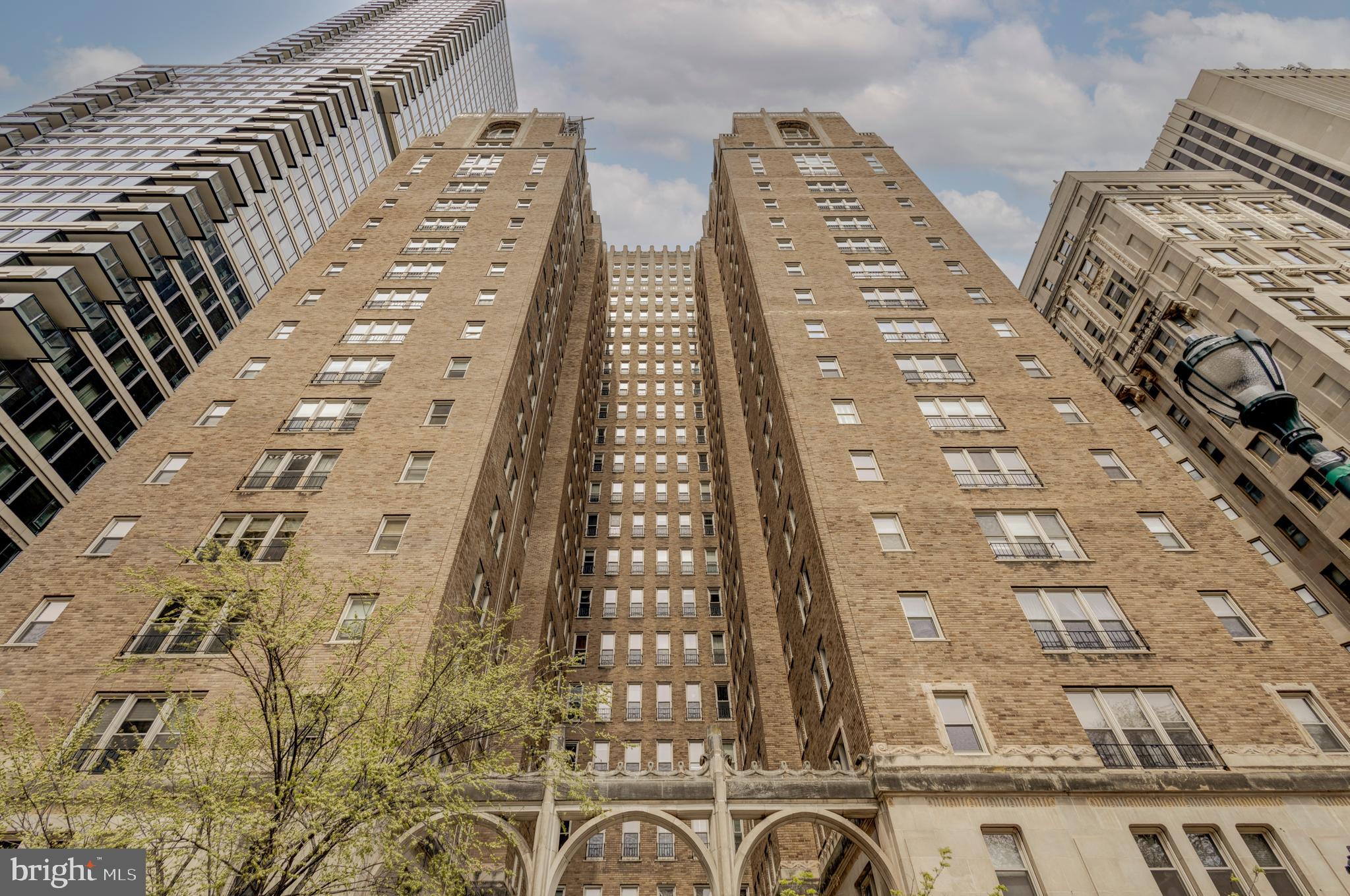 1901 Walnut St #15b