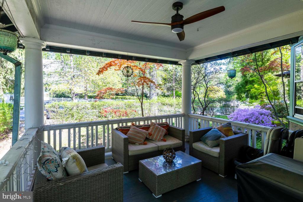 228 W WILLOW GROVE AVE