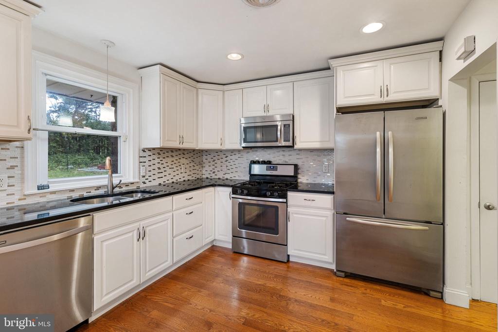 617 Markle St