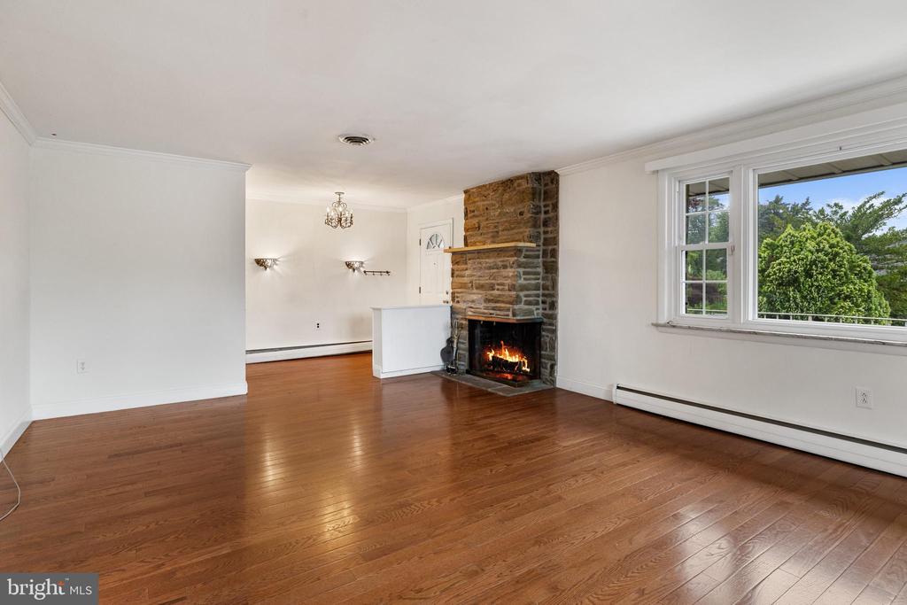617 Markle St
