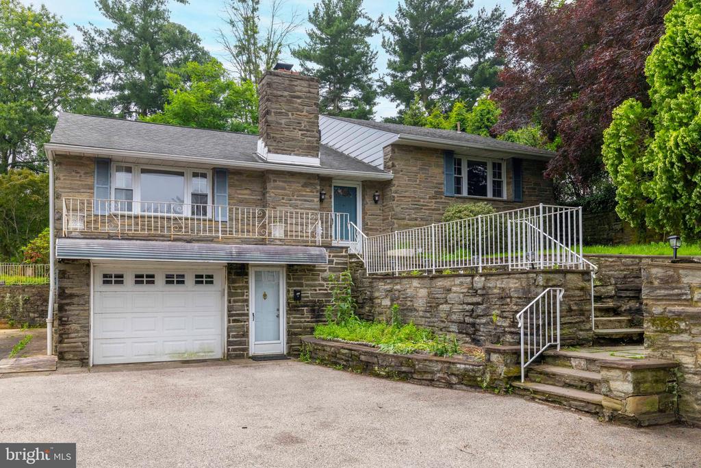 617 Markle St