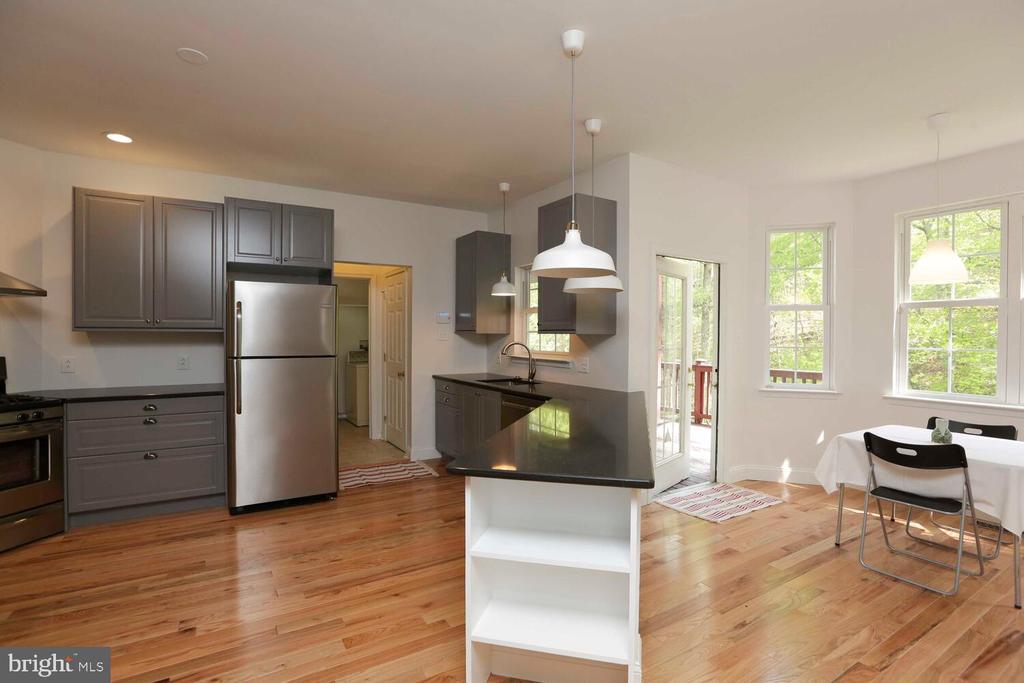 4109 GYPSY LN