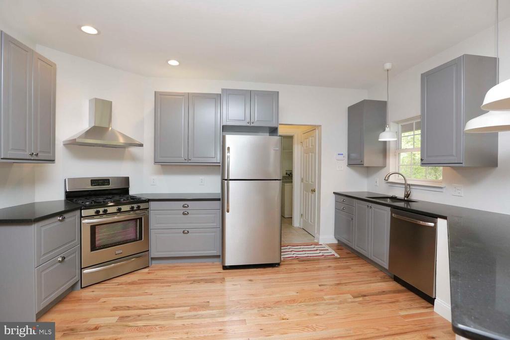 4109 GYPSY LN