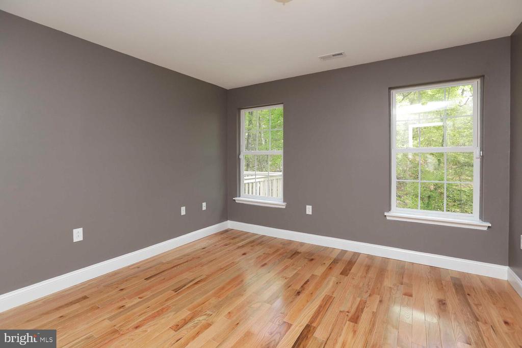 4109 GYPSY LN