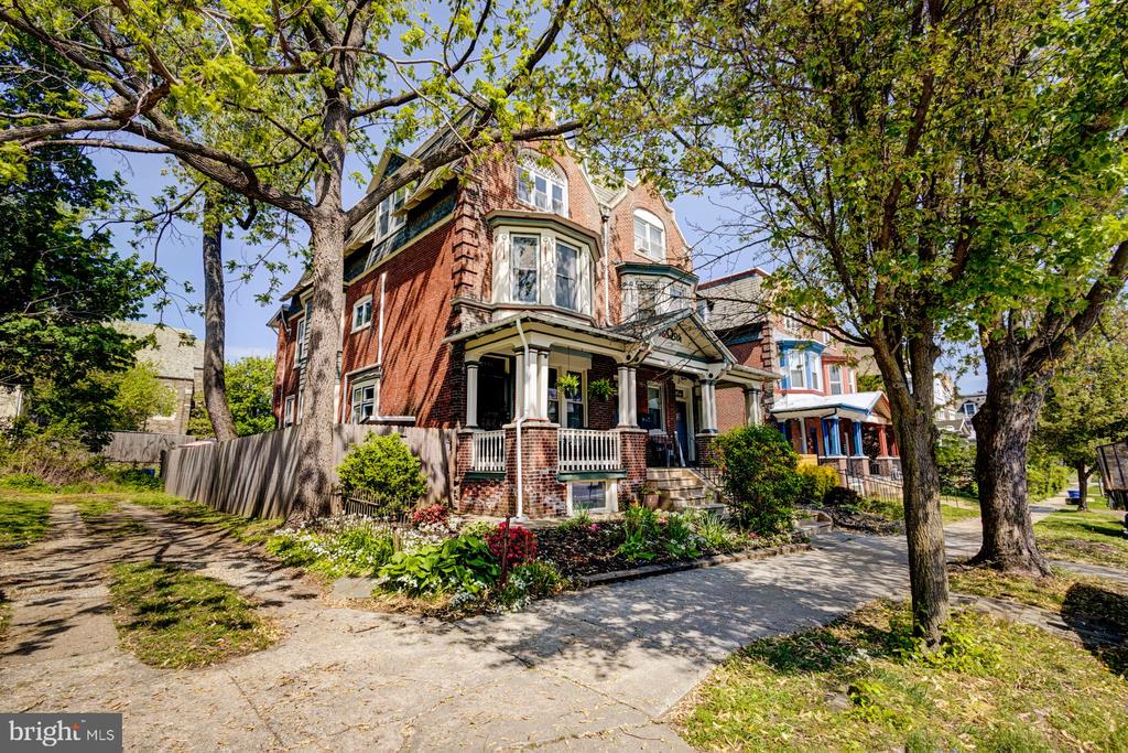 7141 Chew Ave