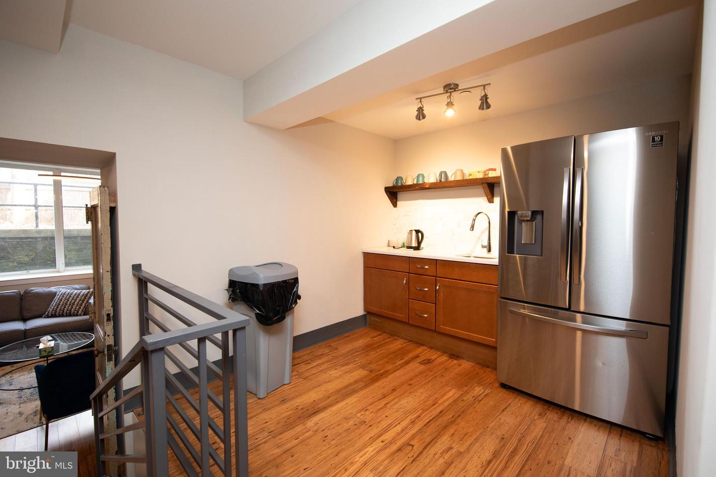7111 GERMANTOWN AVE #206
