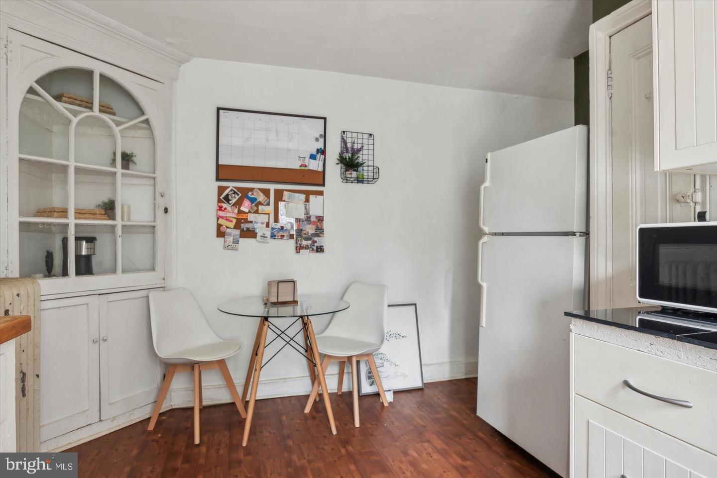 23 W WALNUT LN #UNIT 2
