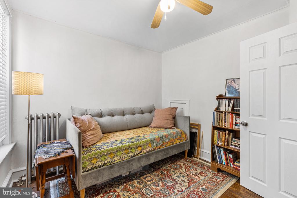 225 Rosemar St