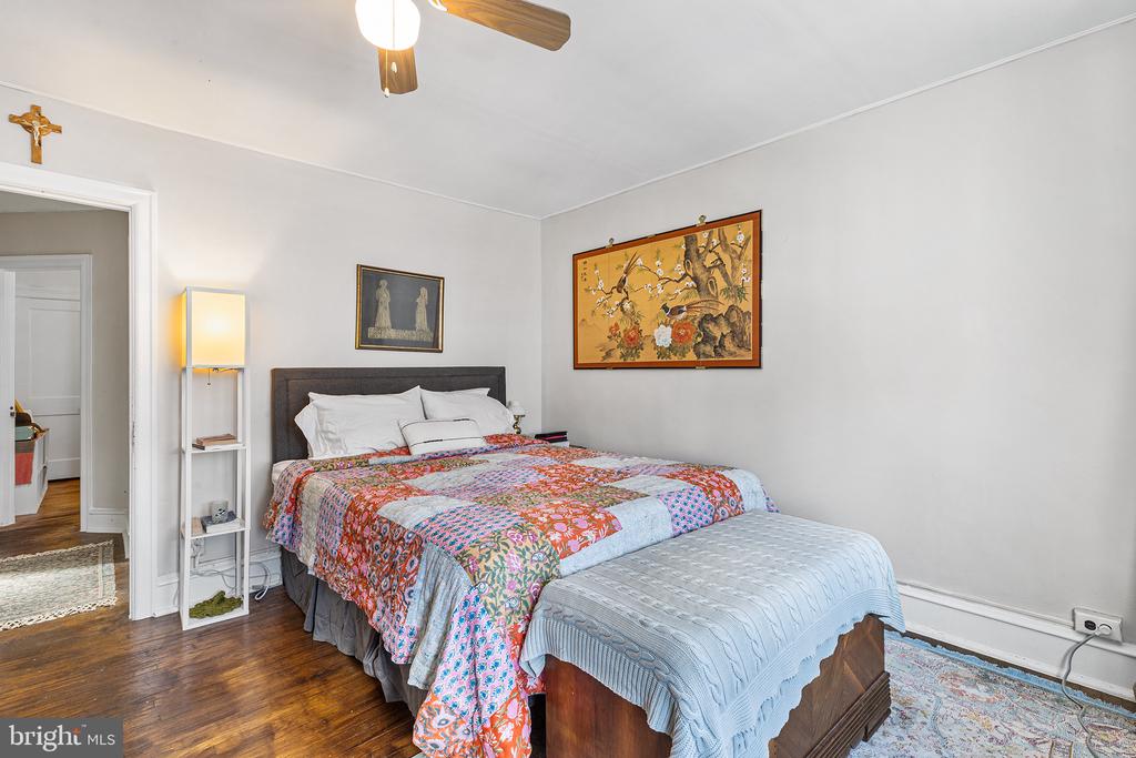 225 Rosemar St