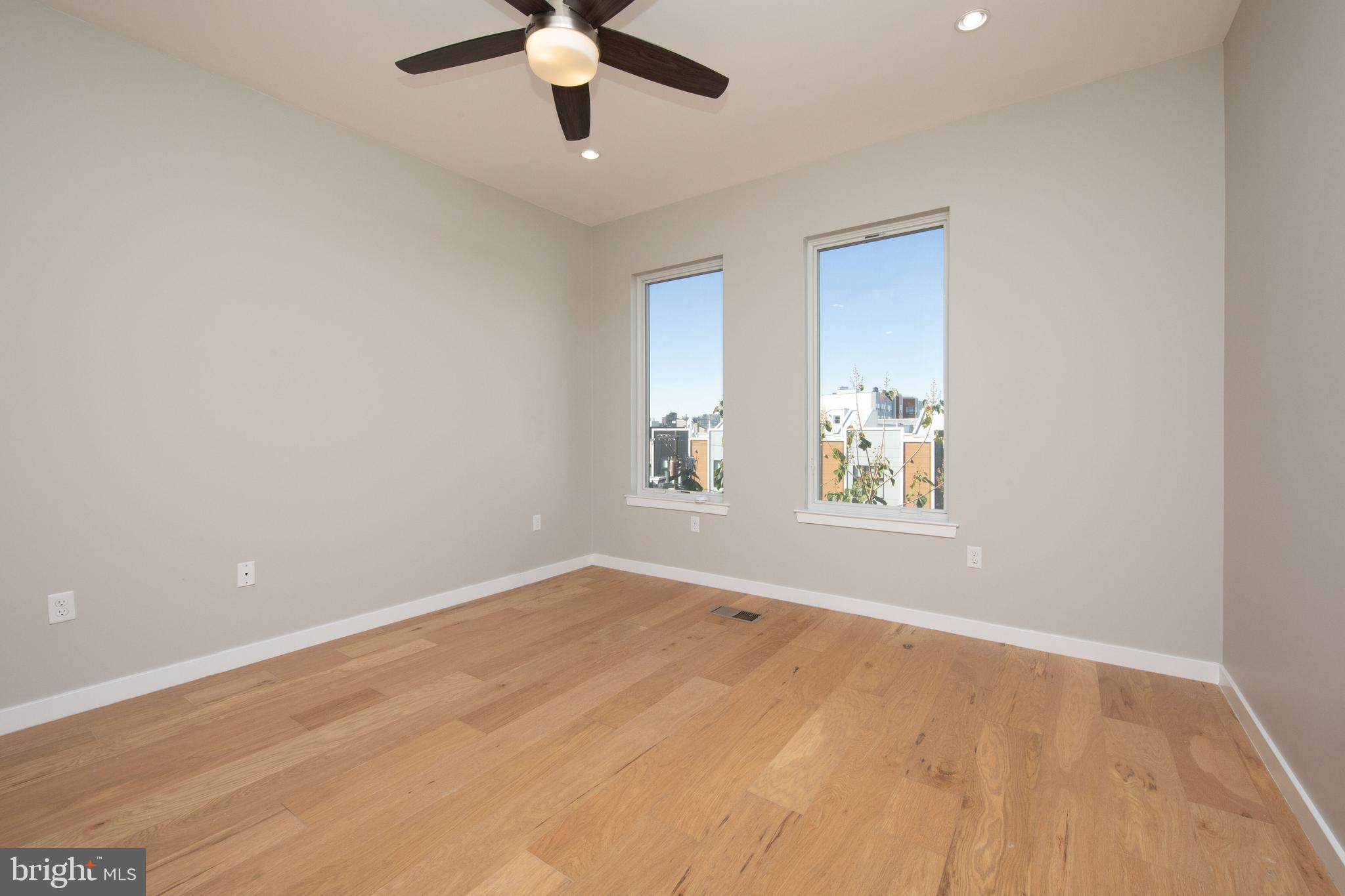 2006-10 FRANKFORD AVE #302