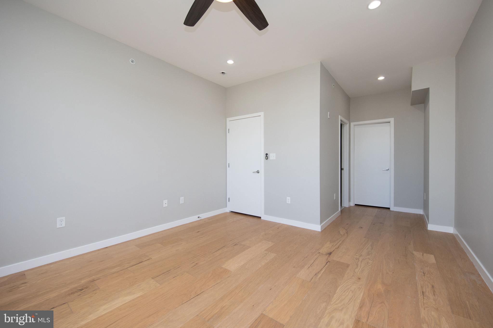 2006-10 FRANKFORD AVE #302