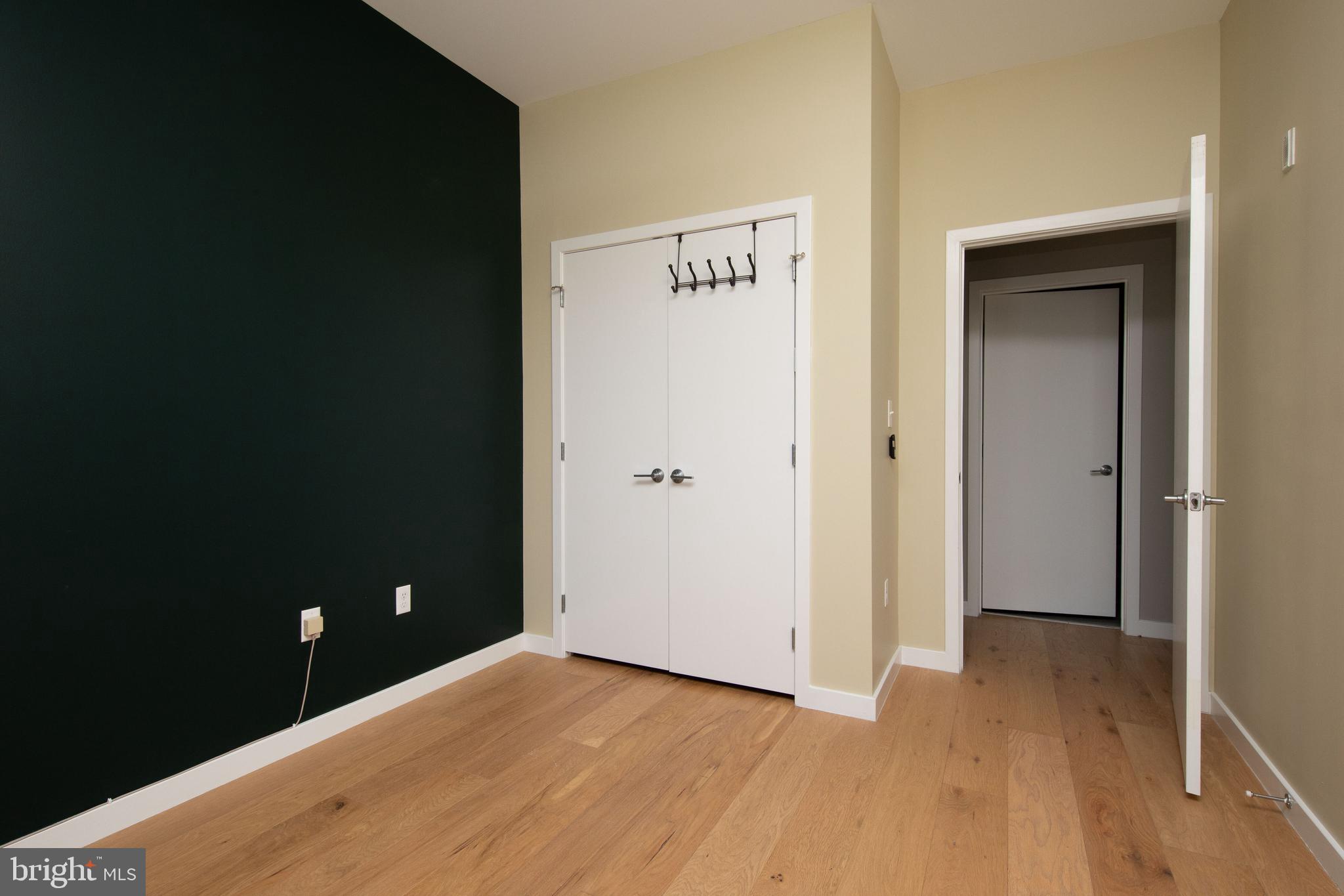 2006-10 FRANKFORD AVE #302