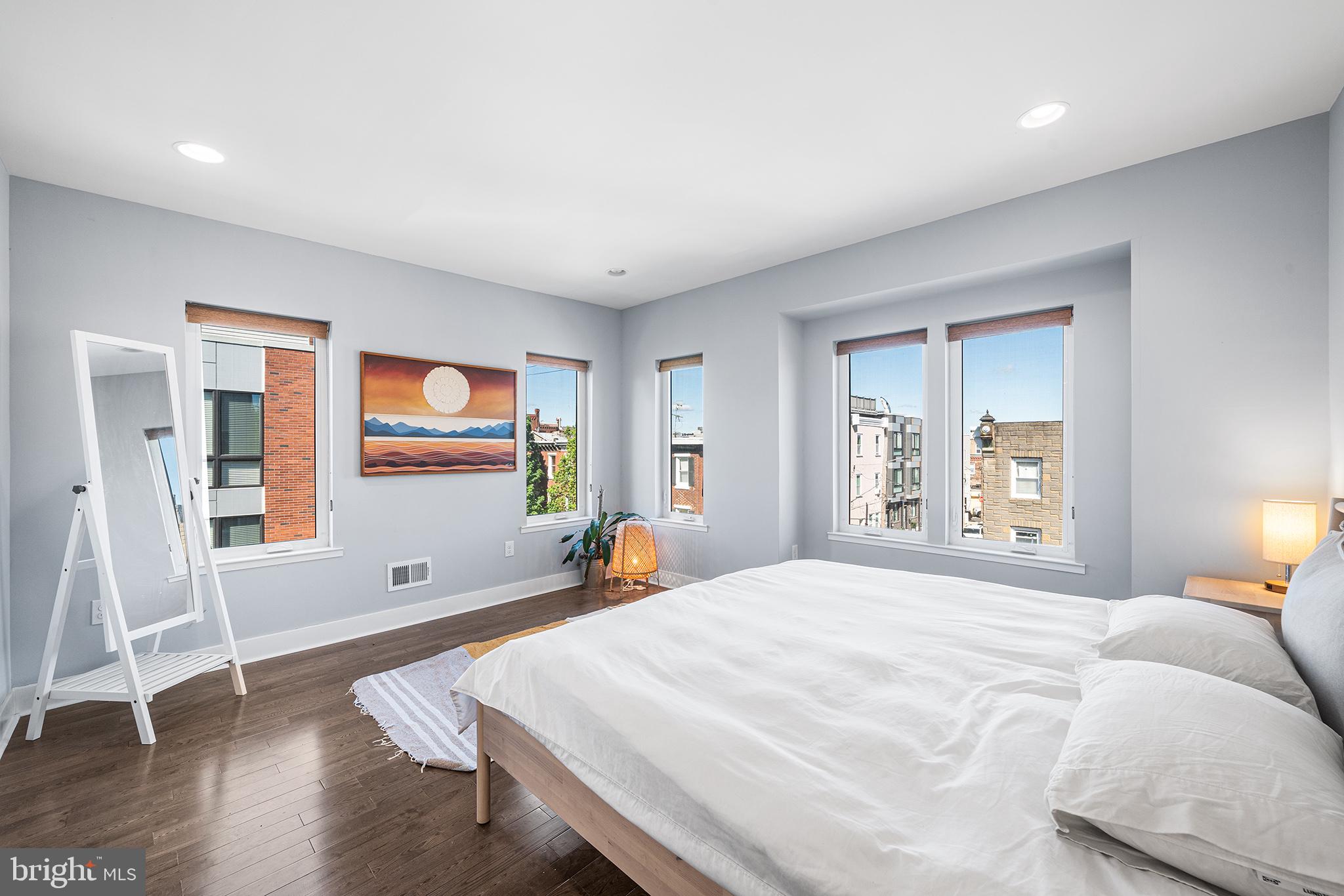2315 Sepviva St