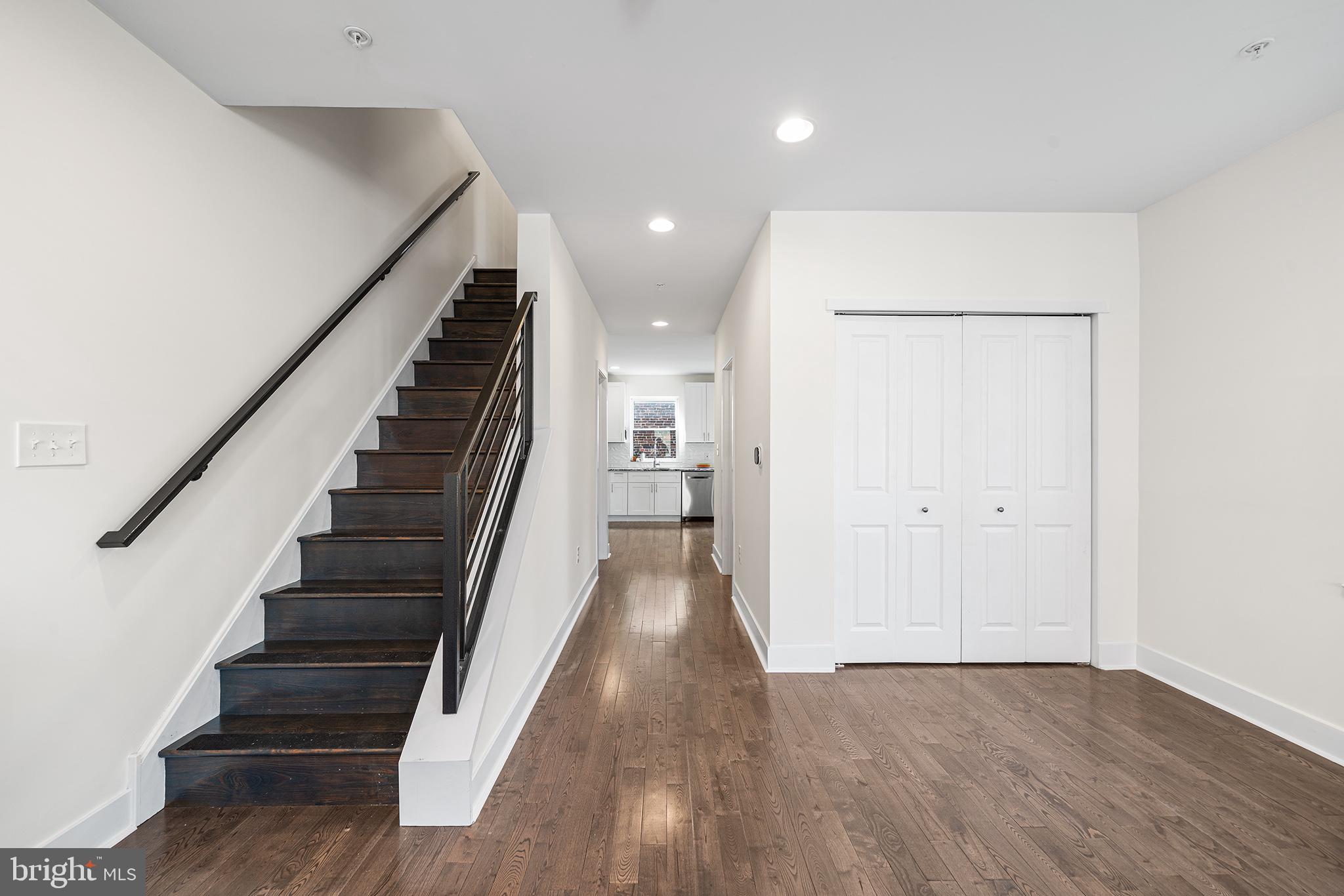 2315 Sepviva St