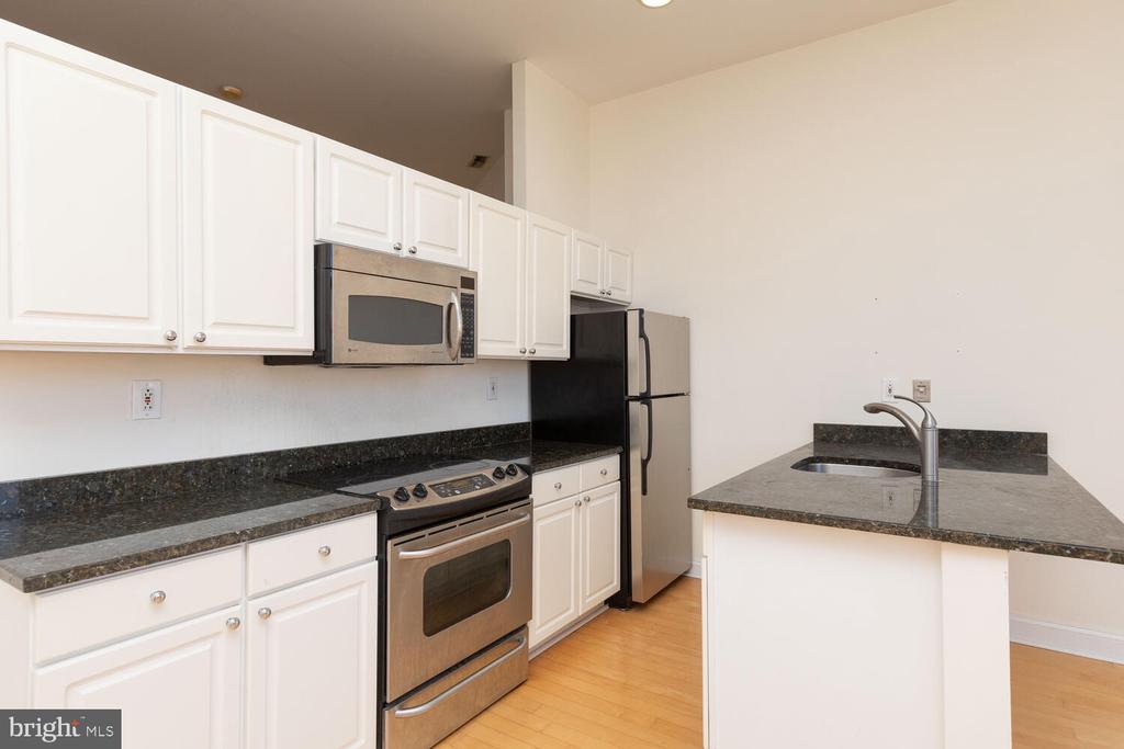 315 ARCH ST #407