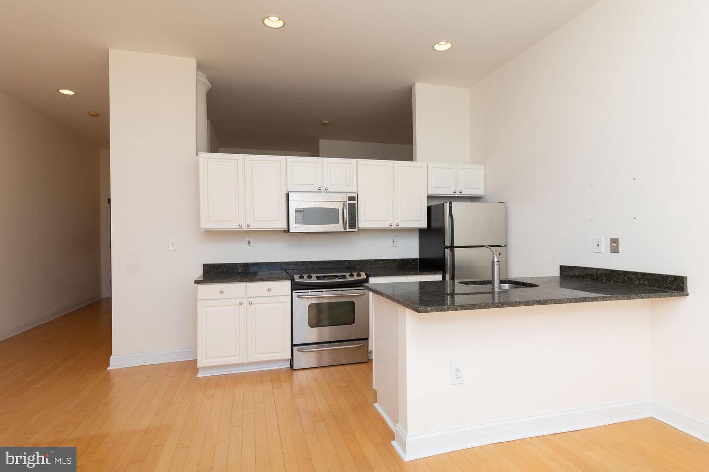 315 ARCH ST #407