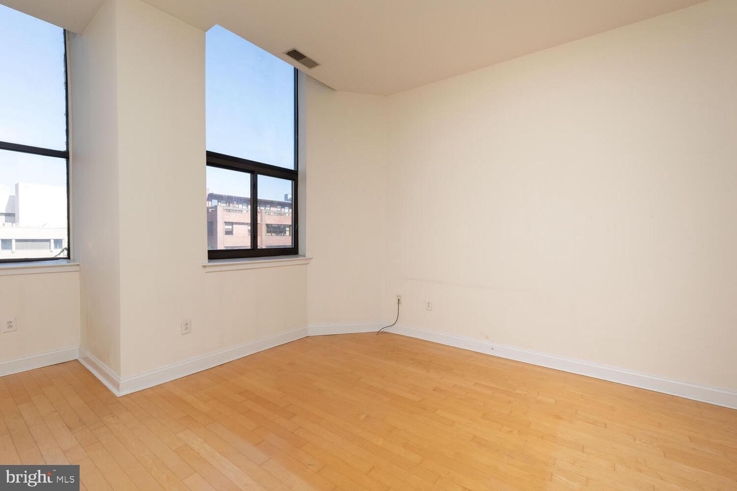315 ARCH ST #407