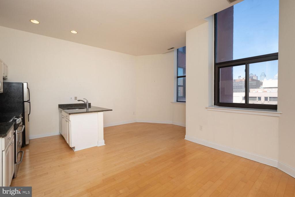 315 ARCH ST #407