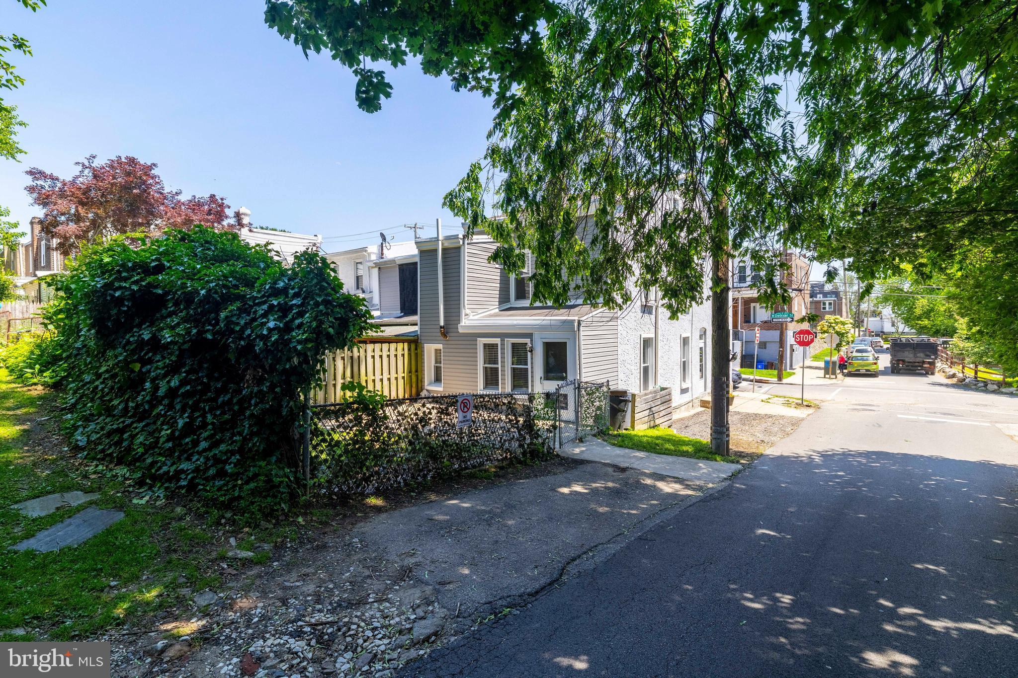 400 Delmar St