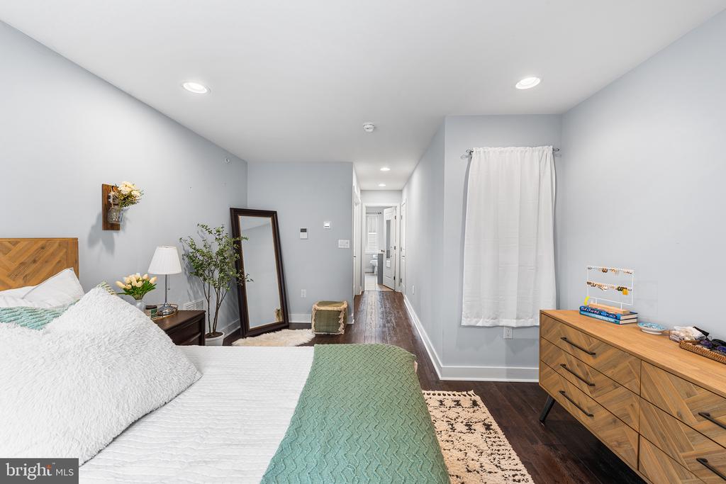 2019 ABIGAIL ST