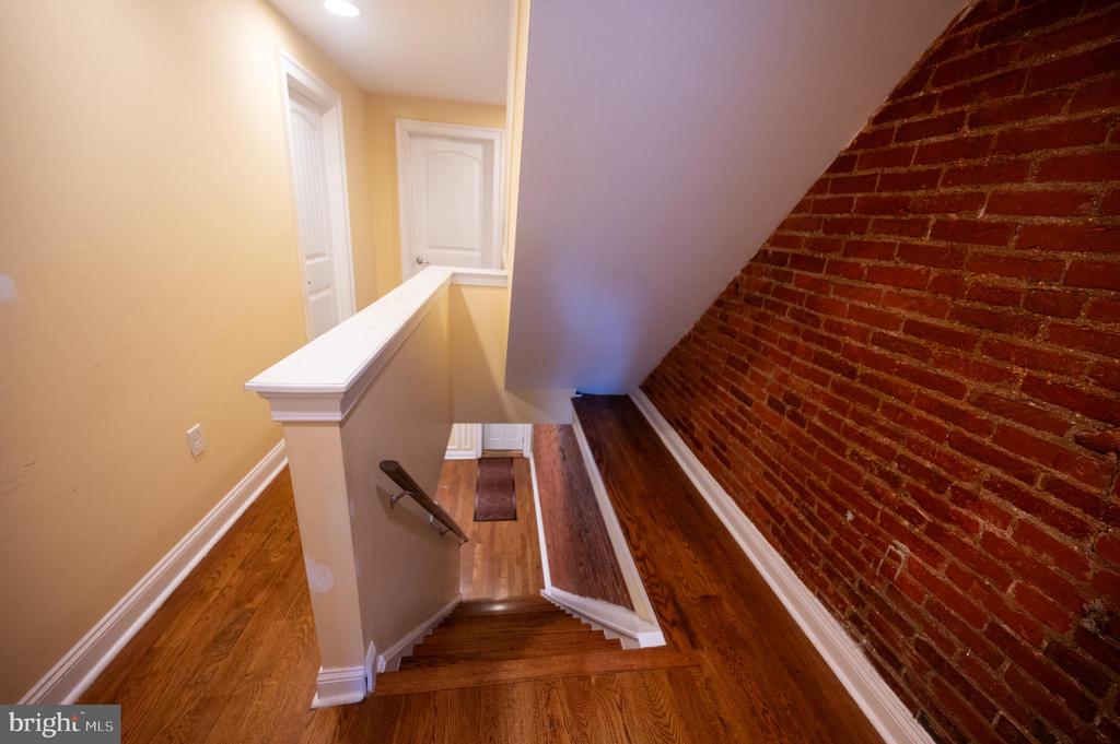 703 ANNIN ST