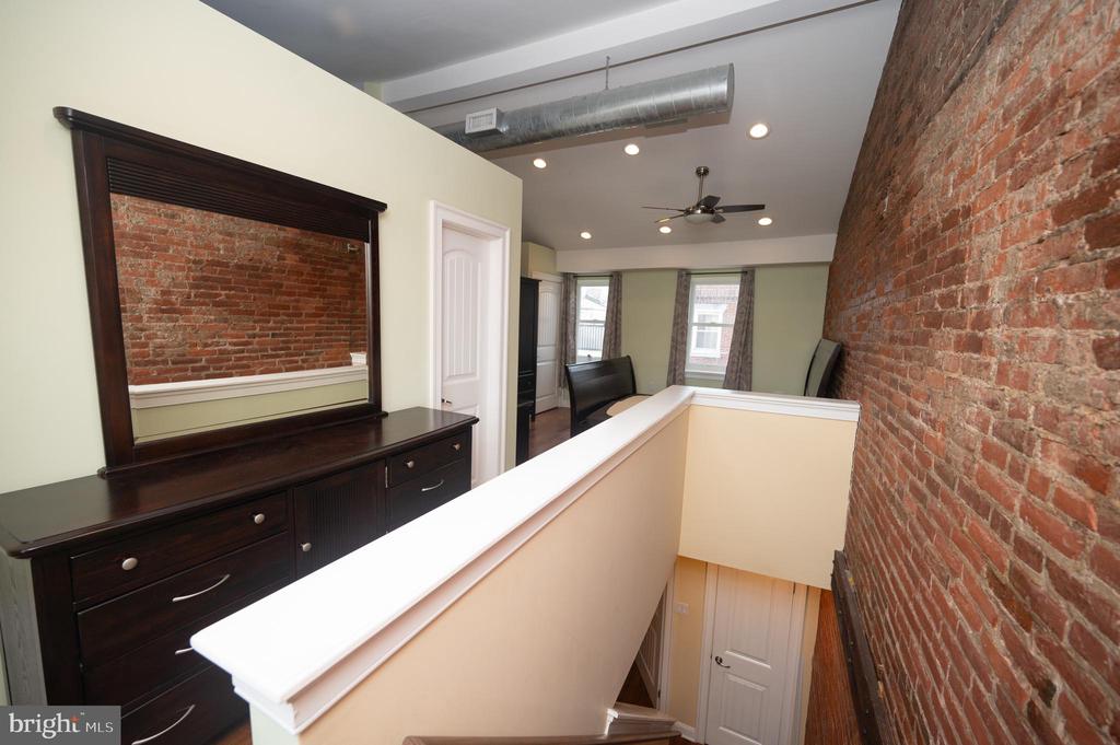 703 ANNIN ST