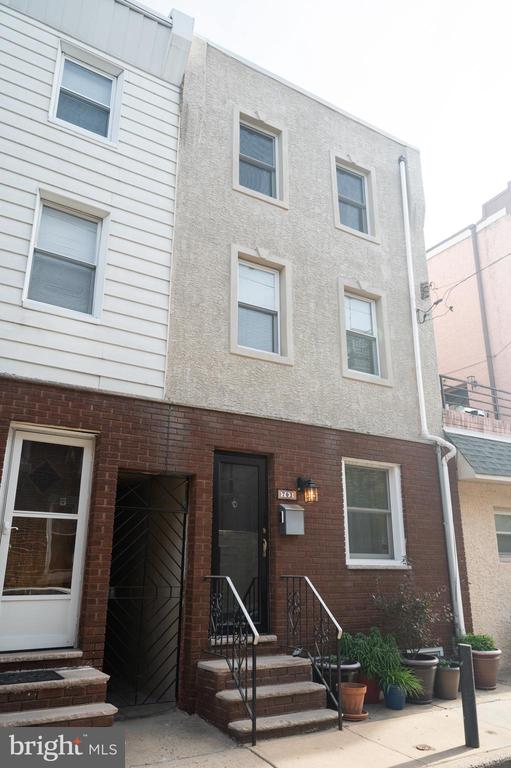 703 ANNIN ST